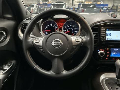 Used 2015 Nissan Juke SL FWD image 15