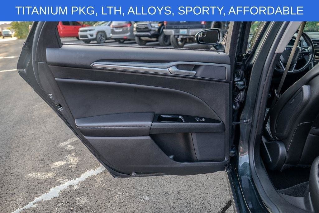 Used 2016 Ford Fusion Titanium FWD image 15