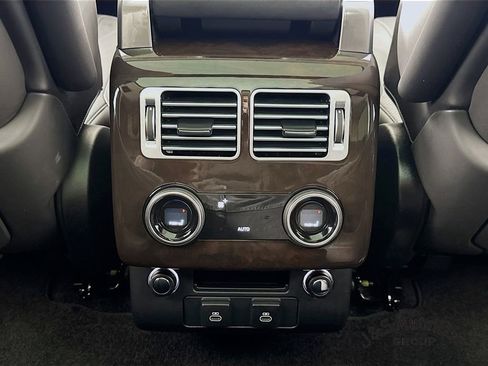 Used 2022 Land Rover Range Rover Westminster Edition image 26