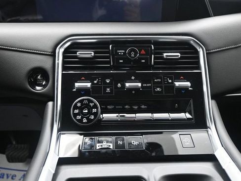 New 2026 Nissan Armada SL w/ Captain's Chari Seat Package image 19