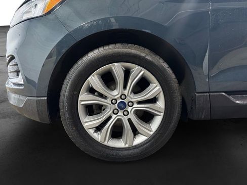 Used 2019 Ford Edge Titanium w/ Cold Weather Package image 14