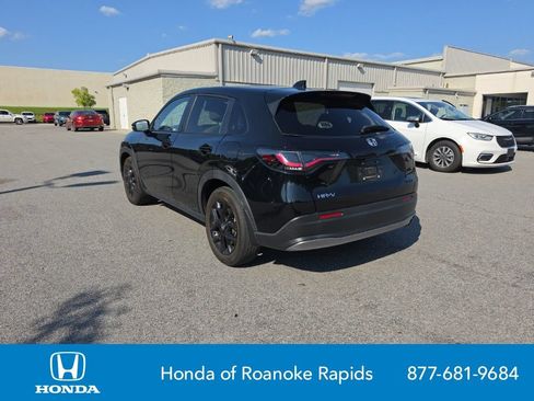 Used 2024 Honda HR-V Sport image 3
