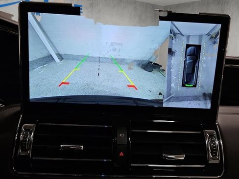 Used 2024 Lincoln Navigator Black Label image 16