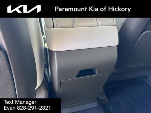 Used 2024 Hyundai Santa Fe Calligraphy AWD/4WD image 19