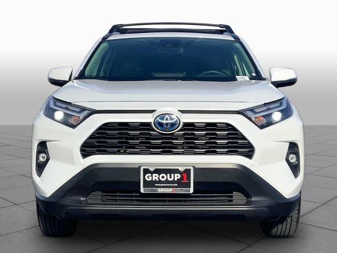 Used 2024 Toyota RAV4 XLE Premium AWD/4WD image 4