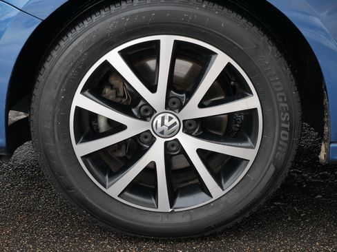 Used 2018 Volkswagen Jetta SE image 15