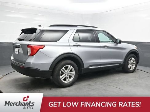 Used 2022 Ford Explorer XLT AWD/4WD image 8