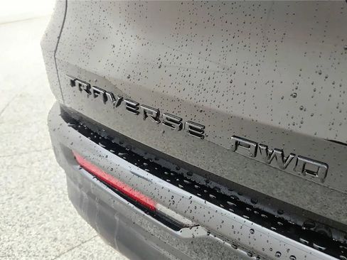 New 2026 Chevrolet Traverse RS AWD/4WD image 17