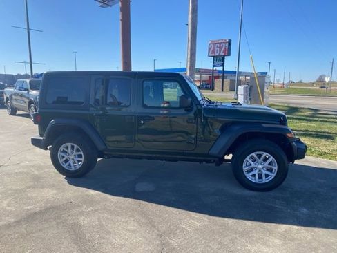 Used 2023 Jeep Wrangler Sport S image 7