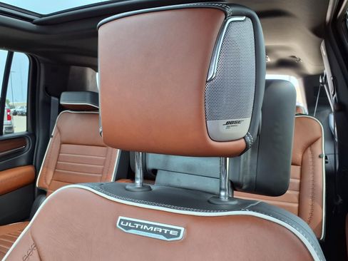 Used 2023 GMC Yukon XL Denali Ultimate AWD/4WD image 30