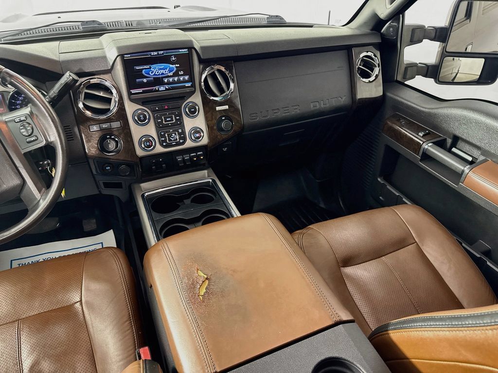 Used 2015 Ford F250 Platinum w/ FX4 Off-Road Package AWD/4WD image 29