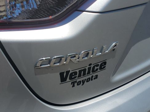 Used 2021 Toyota Corolla LE FWD image 8