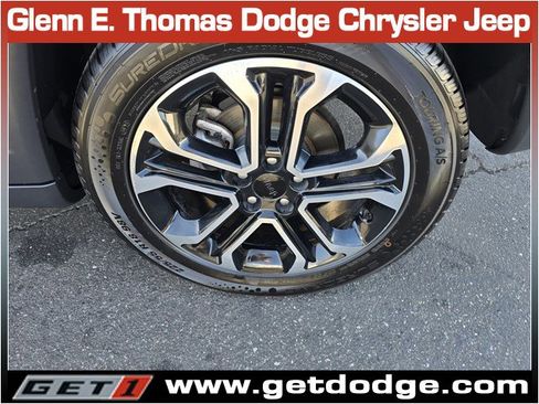 Certified 2023 Jeep Compass Limited image 35