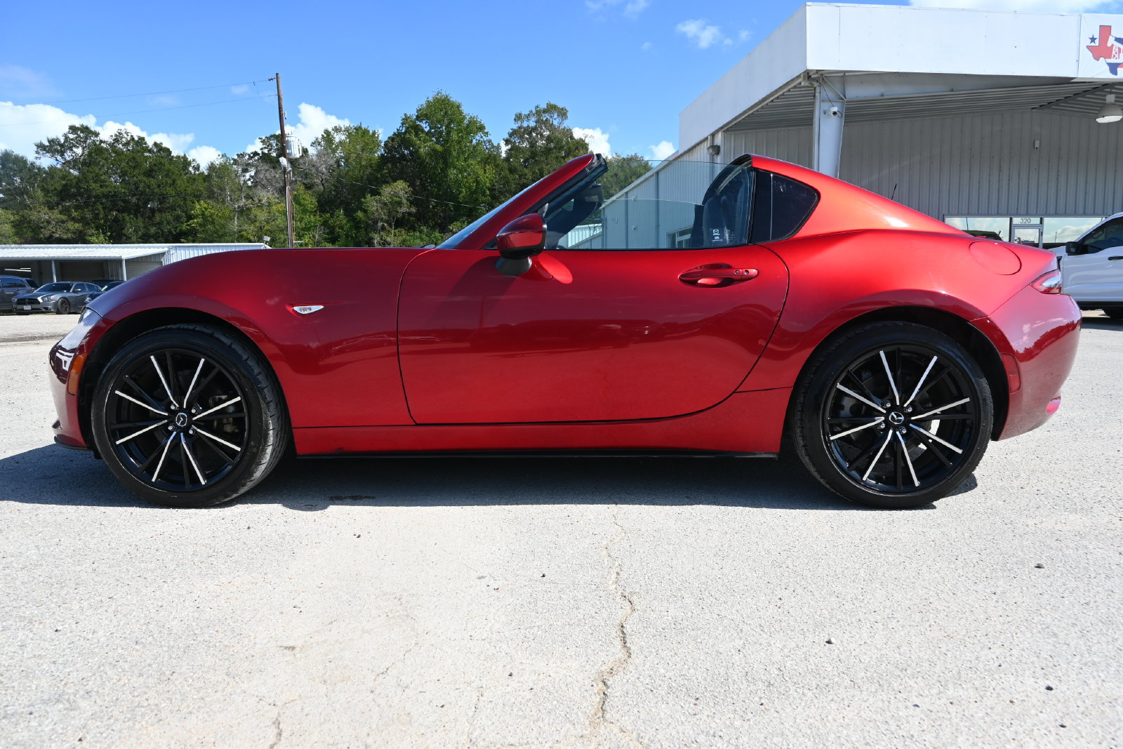 Used 2024 MAZDA MX-5 Miata RF Grand Touring RWD image 22