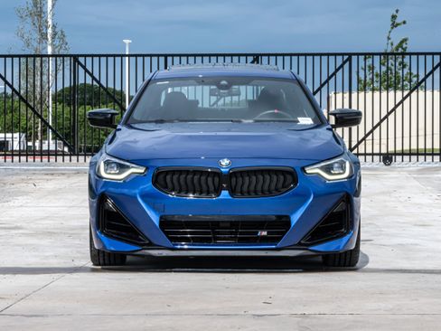 Certified 2025 BMW M240i Coupe RWD image 3