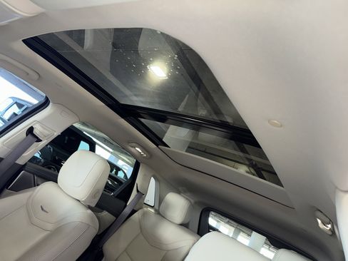 Used 2022 Cadillac XT5 Premium Luxury image 32