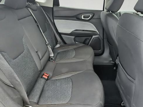 Used 2022 Jeep Compass Sport FWD image 22
