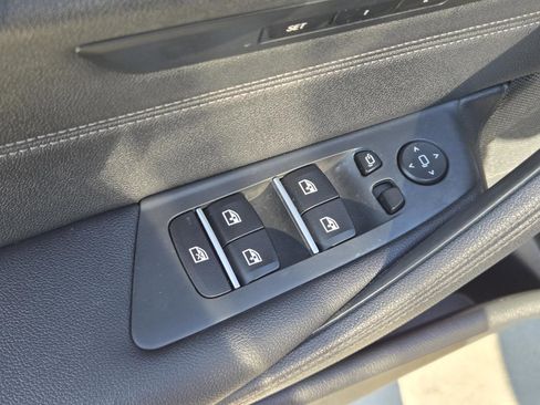 Used 2022 BMW 530e image 22