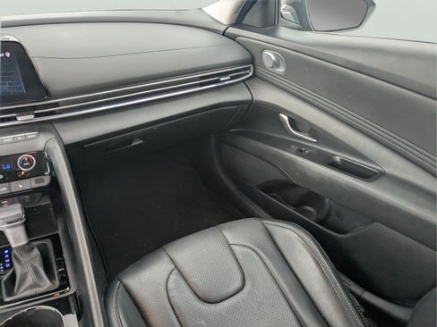 Used 2024 Hyundai Elantra SEL w/ Convenience Package FWD image 12