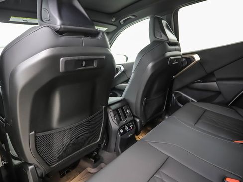 Used 2025 BMW X3 xDrive30i w/ Convenience Package image 20