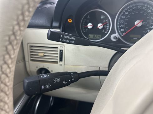 Used 2005 Chrysler Crossfire Limited image 24