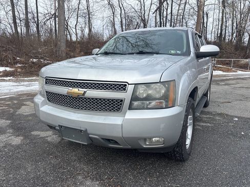 Used 2010 Chevrolet Tahoe LT w/ Luxury Package image 5