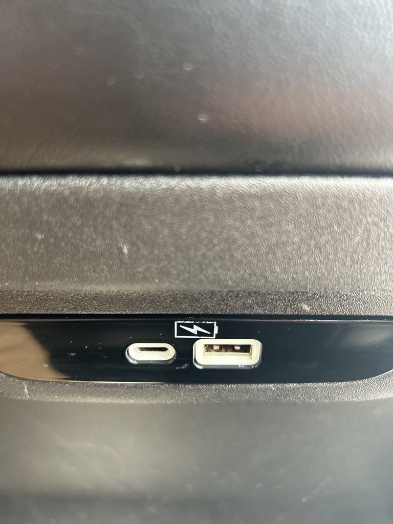 Used 2023 Chrysler Pacifica Touring-L FWD image 59