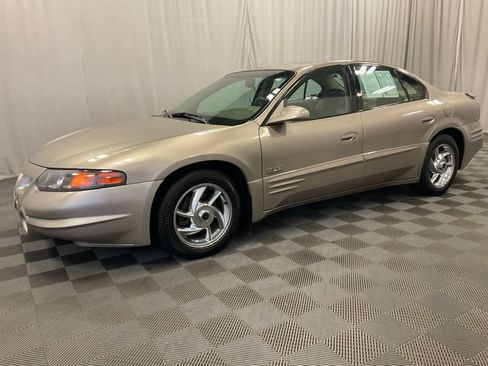 Used 2001 Pontiac Bonneville SLE FWD image 5