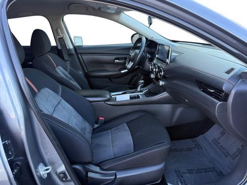 Used 2021 Nissan Sentra SR FWD image 12