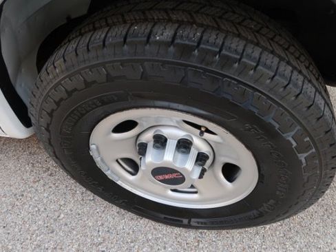 Used 2020 GMC Savana 2500 w/ Driver Convenience Package image 15