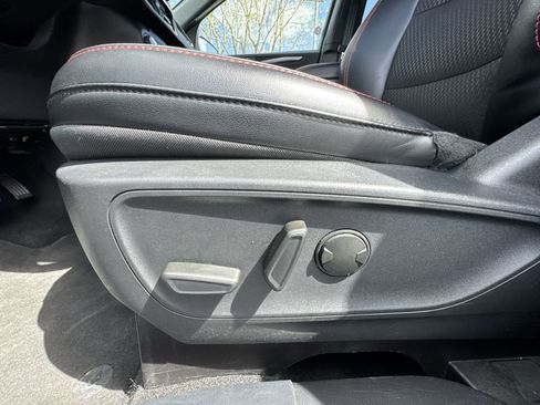 Used 2025 Ford Escape ST-Line AWD/4WD image 12