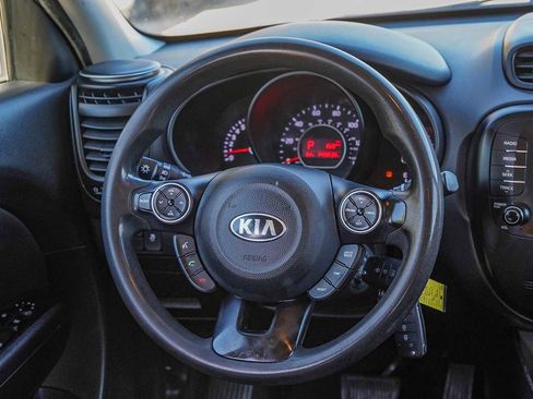 Used 2018 Kia Soul + image 25