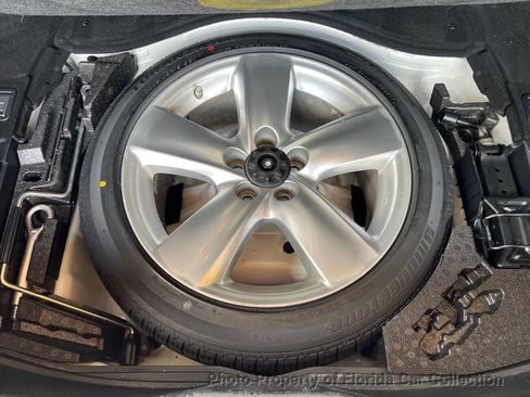 Used 2010 Lexus LS 460 RWD image 90