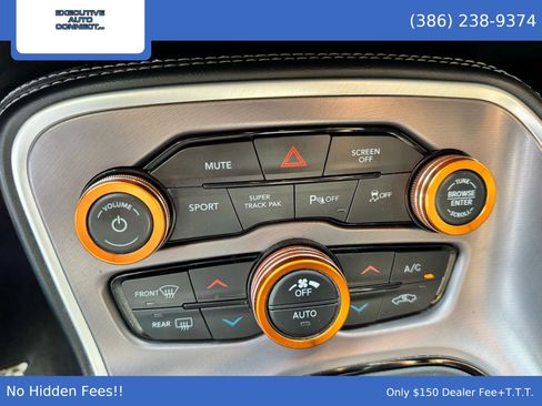 Used 2022 Dodge Challenger R/T w/ Plus Package image 18