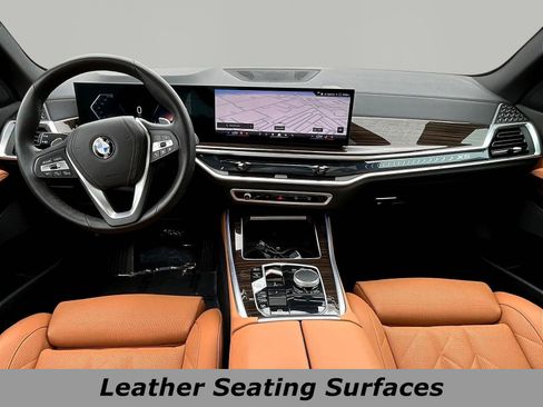 Used 2025 BMW X5 xDrive40i w/ Parking Assistance Package AWD/4WD image 7