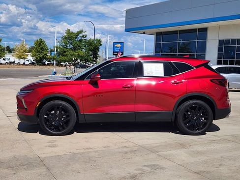Used 2024 Chevrolet Blazer LT AWD/4WD image 4