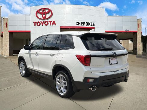 Used 2025 Honda Passport EX-L image 7