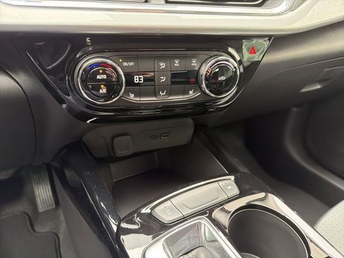 New 2026 Chevrolet Trax LT w/ Driver Confidence Package FWD image 17