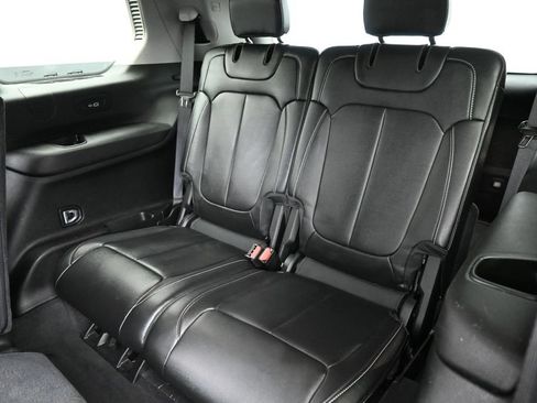 Used 2023 Jeep Grand Cherokee L Limited AWD/4WD image 30