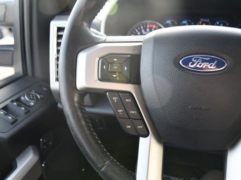 Used 2017 Ford F350 Lariat image 33