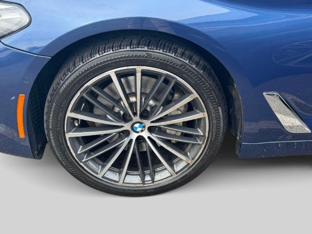 Used 2021 BMW 530i xDrive w/ Convenience Package AWD/4WD image 10