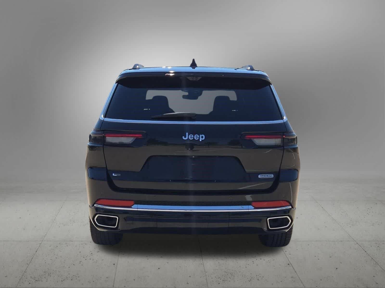 Used 2021 Jeep Grand Cherokee L Overland w/ Luxury Tech Group IV RWD image 5
