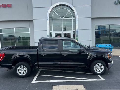 Used 2023 Ford F150 XLT RWD image 3