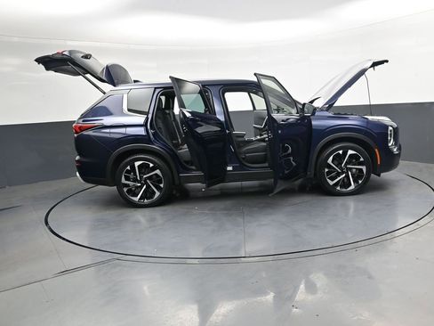 Used 2022 Mitsubishi Outlander SE AWD/4WD image 27