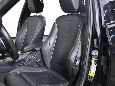 Used 2017 BMW 330i xDrive Sedan image 19