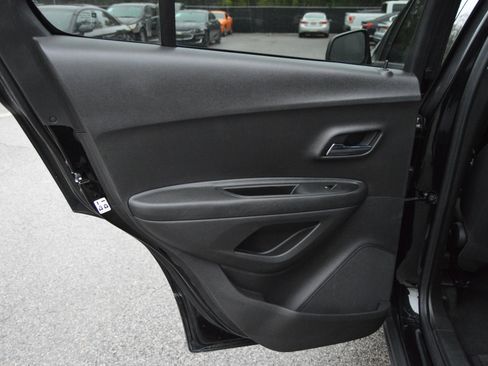 Used 2020 Chevrolet Trax LS w/ Tint and Cruise Package image 18