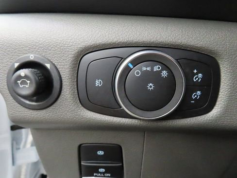 Used 2023 Ford Transit 250 Low Roof AWD w/ Exterior Upgrade Package image 41