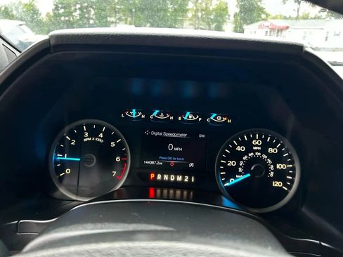 Used 2017 Ford F150 XLT w/ Equipment Group 302A Luxury image 19