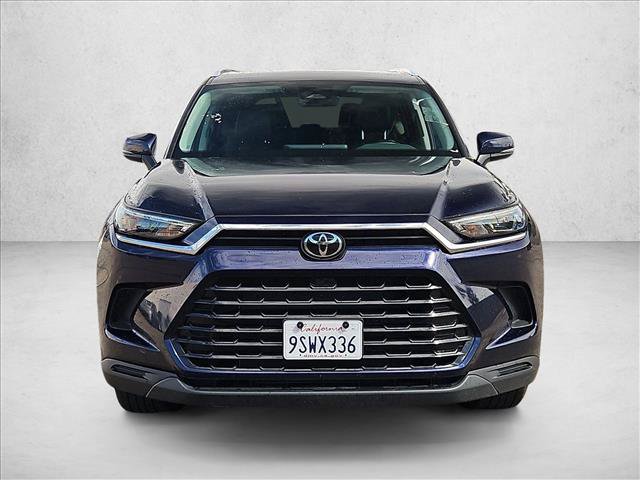 Used 2025 Toyota Grand Highlander AWD image 2