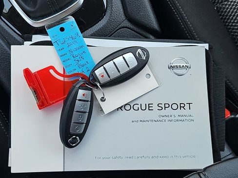 Used 2019 Nissan Rogue Sport SV w/ Technology Package AWD/4WD image 5